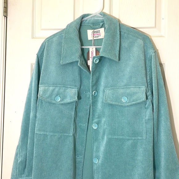 NWT Beautiful Oversized Shacket Blue / Teal Size Medium - Picture 3 of 7
